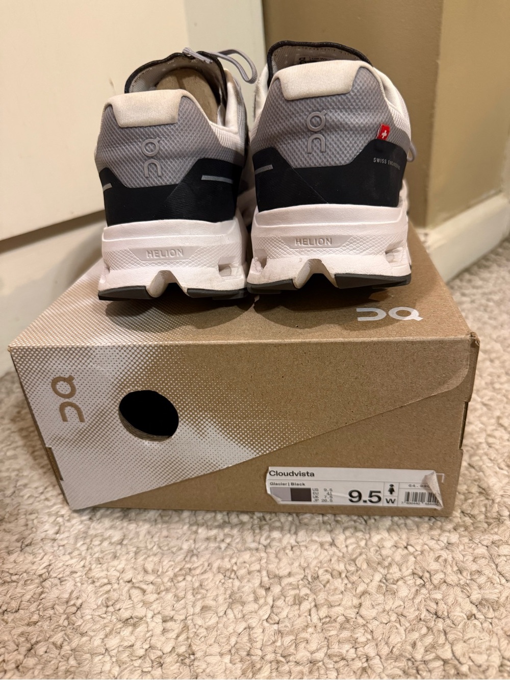 Women’s Cloudvista OnClouds Size 9.5 - Picture 3 of 6